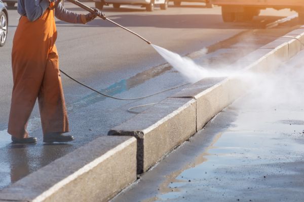 Commercial Concrete Cleaning in Cape Coral