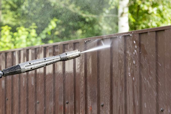 Cost of Vinyl Fence Cleaning in Cape Coral