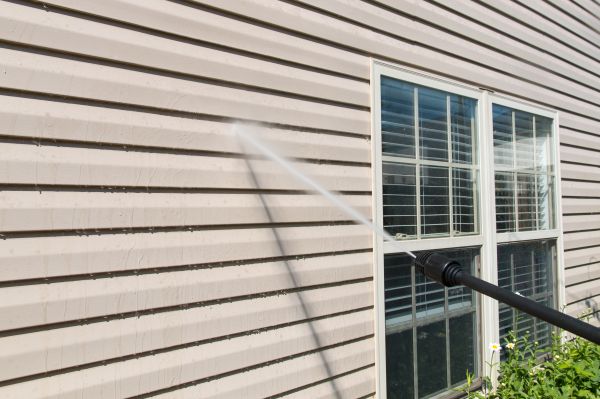 Cost of House Siding Washing in Cape Coral